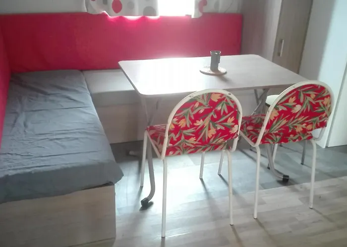 Mobilhome Convivial En Alsace Camping *